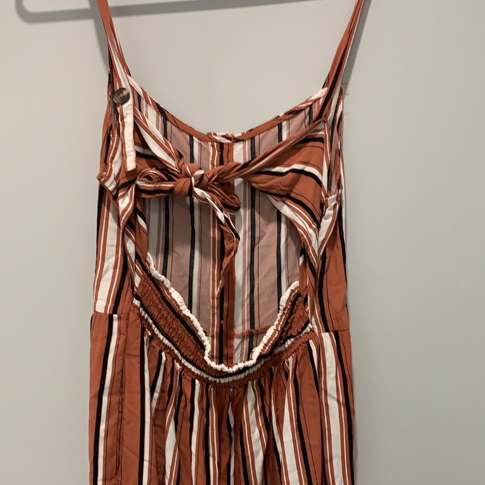 Cropped Jumpsuit - Picture 2 of 2